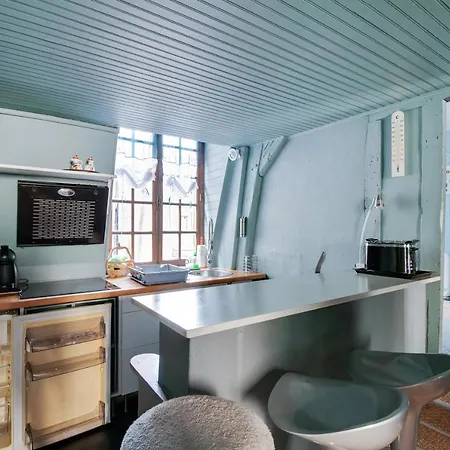 Daire A Avec Cour Interieure Cloturee - 50 M² Troyes