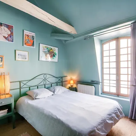 Appartement A Avec Cour Interieure Cloturee - 50 M² *